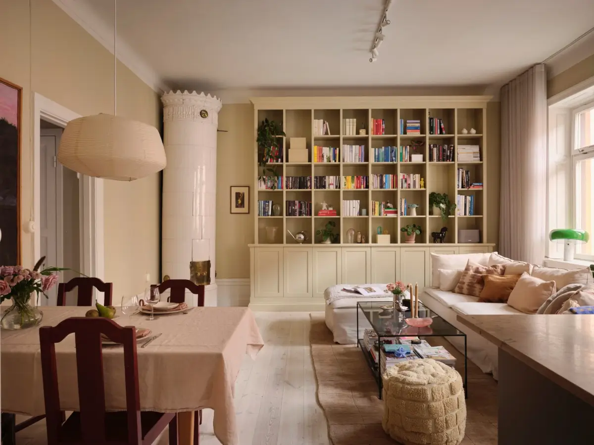 A Muted Color Palette in a Charming Late 19th-Century Apartment 1 serene-late-19th-century-apartment-stockholm-nordroom