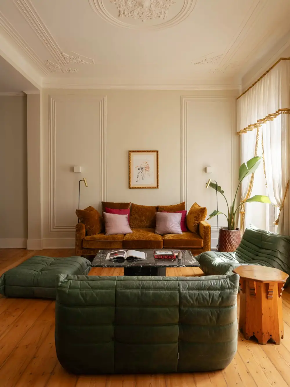 Rich Colors and Period Features in a Renovated Garden Apartment in Lisbon 1 renovated-garden-apartment-lisbon-nordroom