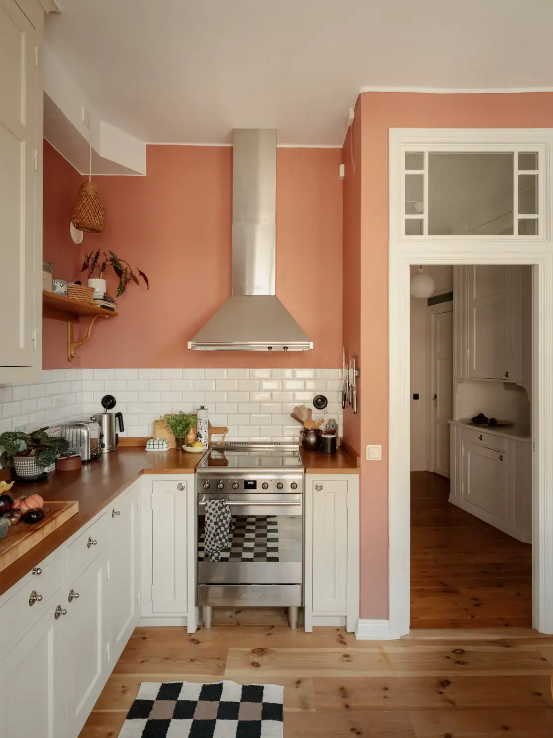 A New Period-Style Kitchen and Bathroom in a Turn-of-the-Century Apartment 17 turn-of-the-century-apartment-custom-built-kitchen-nordroom