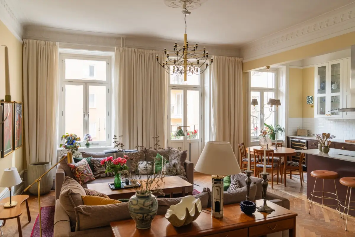 A Warm Color Scheme in a Classic Turn-of-the-Century Apartment 1 classic-turn-of-the-century-apartment-stockholm-nordroom