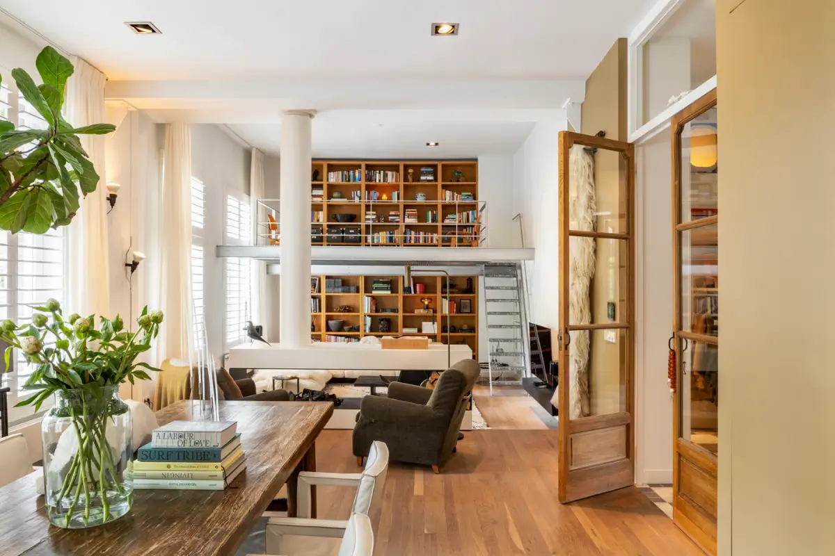 grand-amsterdam-duplex-apartment-small-garden