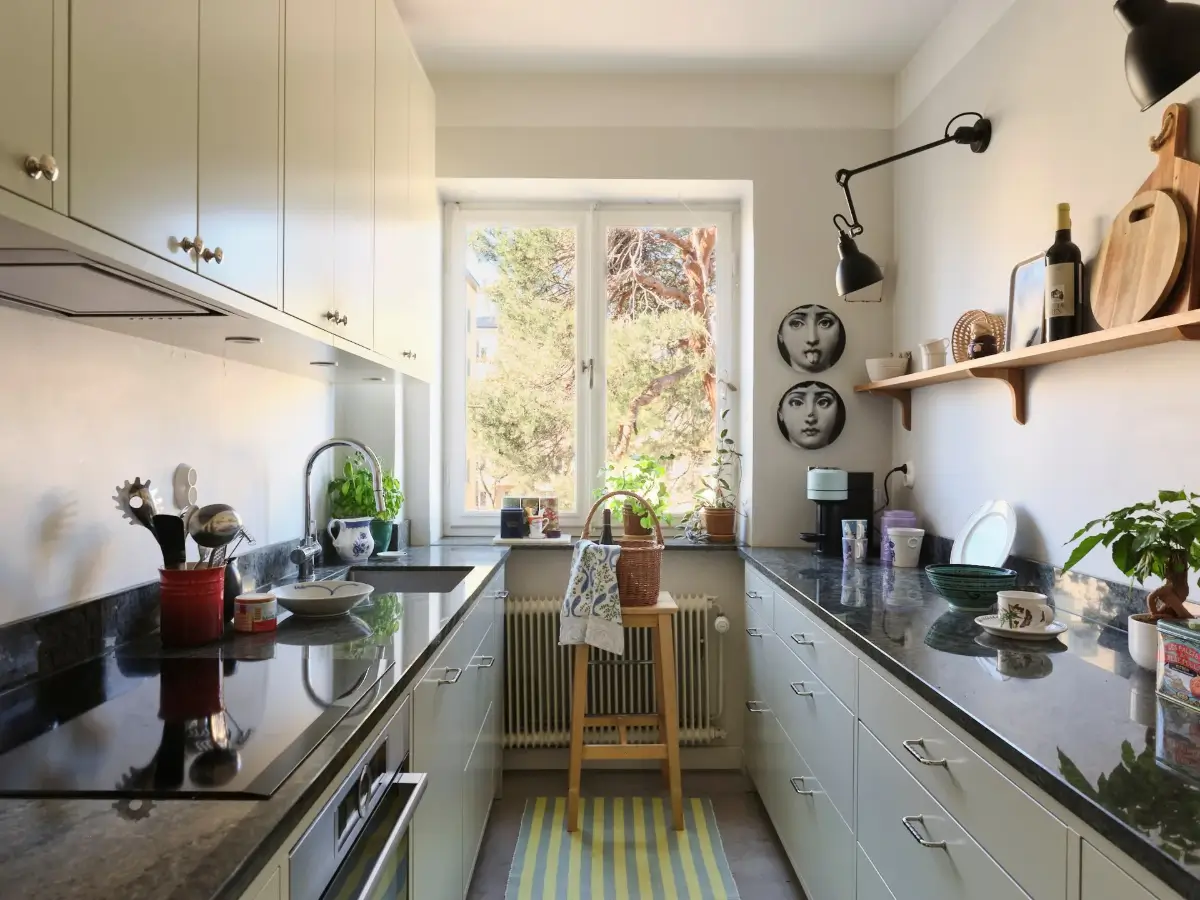 A Harmonious Color and Material Palette in a 1930s Apartment 9 light-filled-renovated-1930s-corner-apartment-stockholm-nordroom