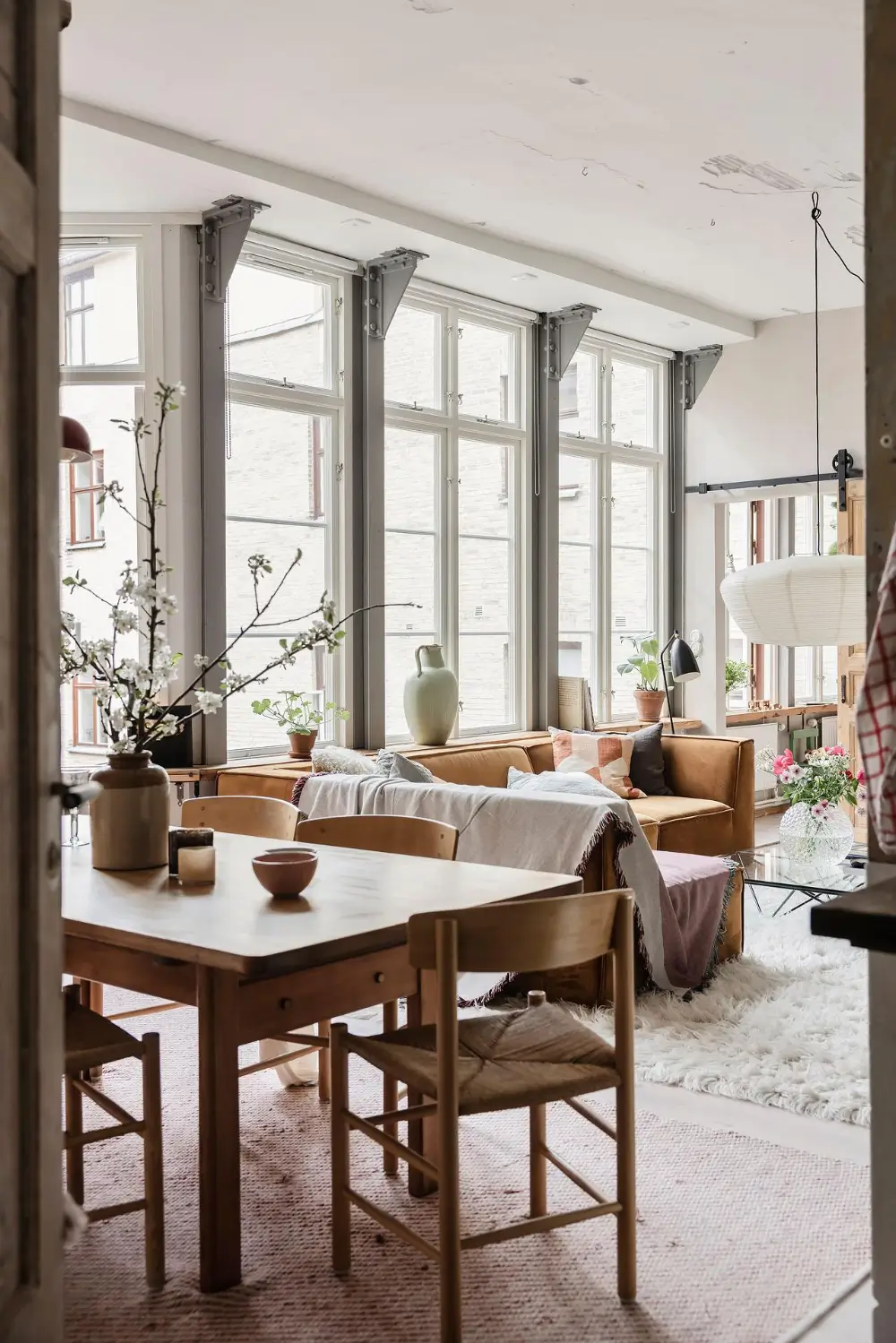 swedish-apartment-industrial-elements-nordroom