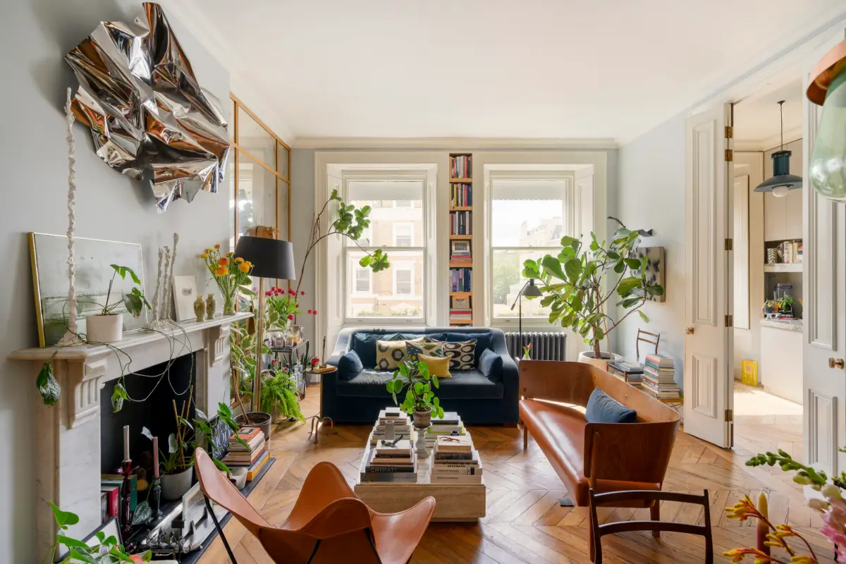 Inside a Thoughtfully Redesigned Two-Bedroom Victorian Apartment in South Kensington 1 unique-two-bedroom-south-kensington-apartment-nordroom