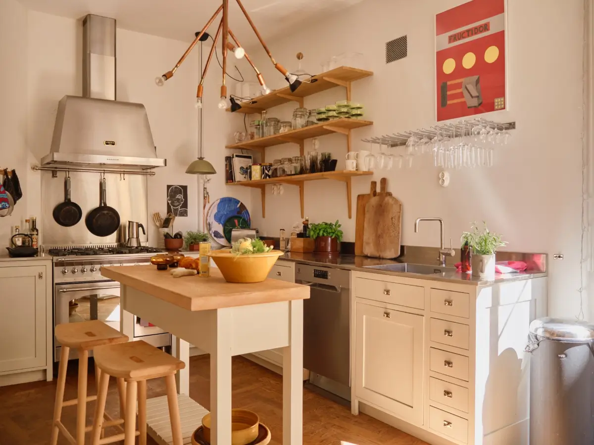 original-features-charming-1920s-apartment-stockholm-nordroom