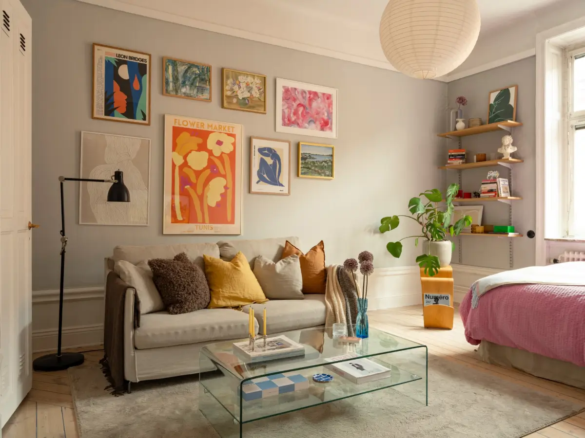 A Stylish Studio Apartment with a Sunny Yellow Kitchen 1 turn-of-the-century-studio-apartment-stockholm-nordroom