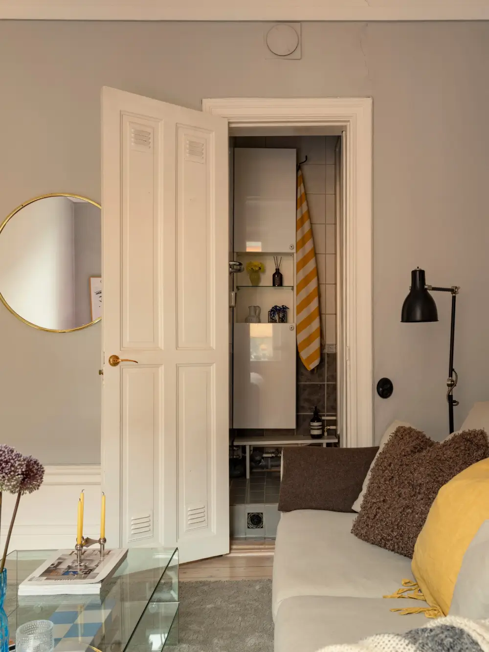 A Stylish Studio Apartment with a Sunny Yellow Kitchen 10 turn-of-the-century-studio-apartment-stockholm-nordroom