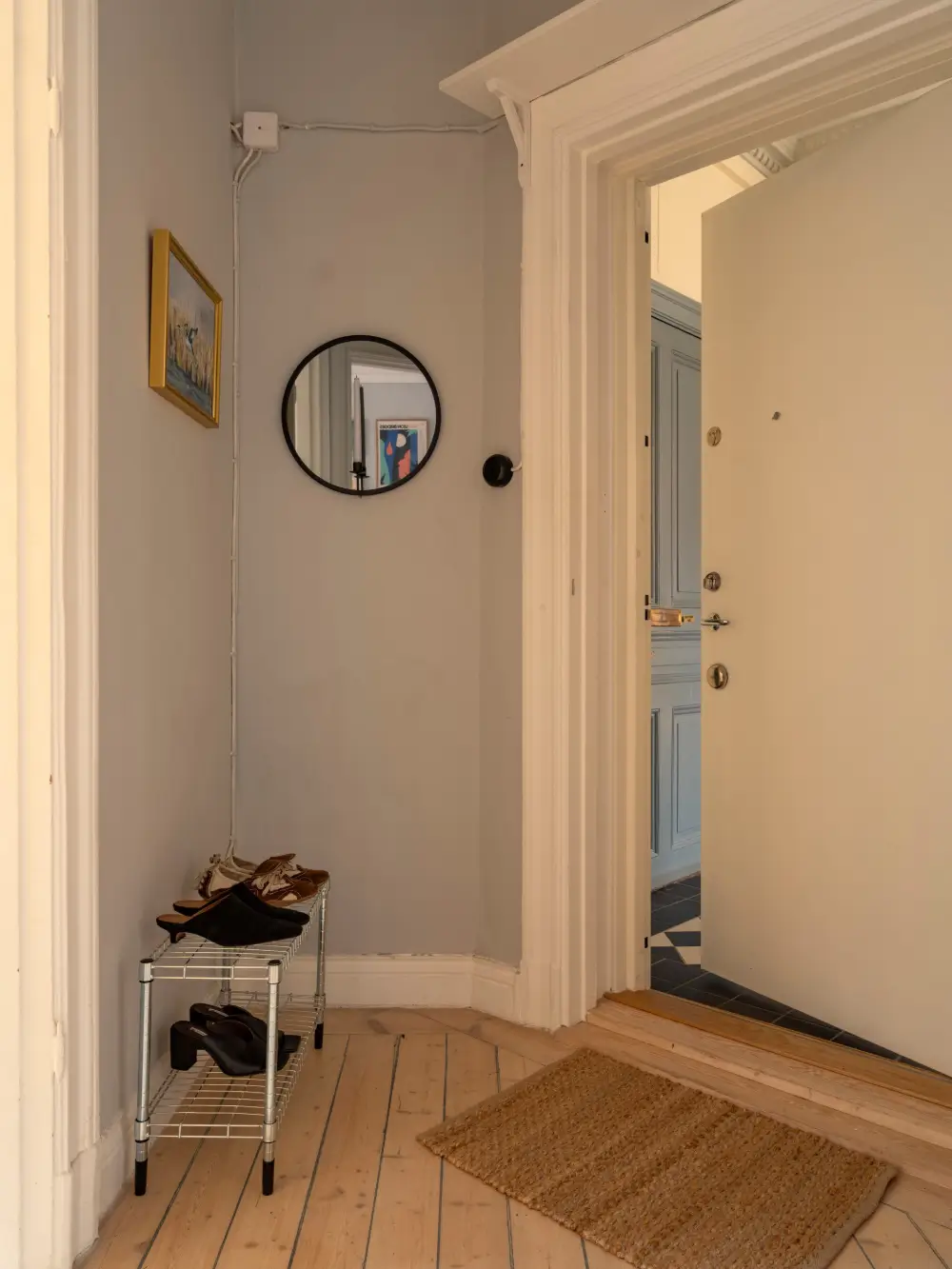 A Stylish Studio Apartment with a Sunny Yellow Kitchen 23 turn-of-the-century-studio-apartment-stockholm-nordroom