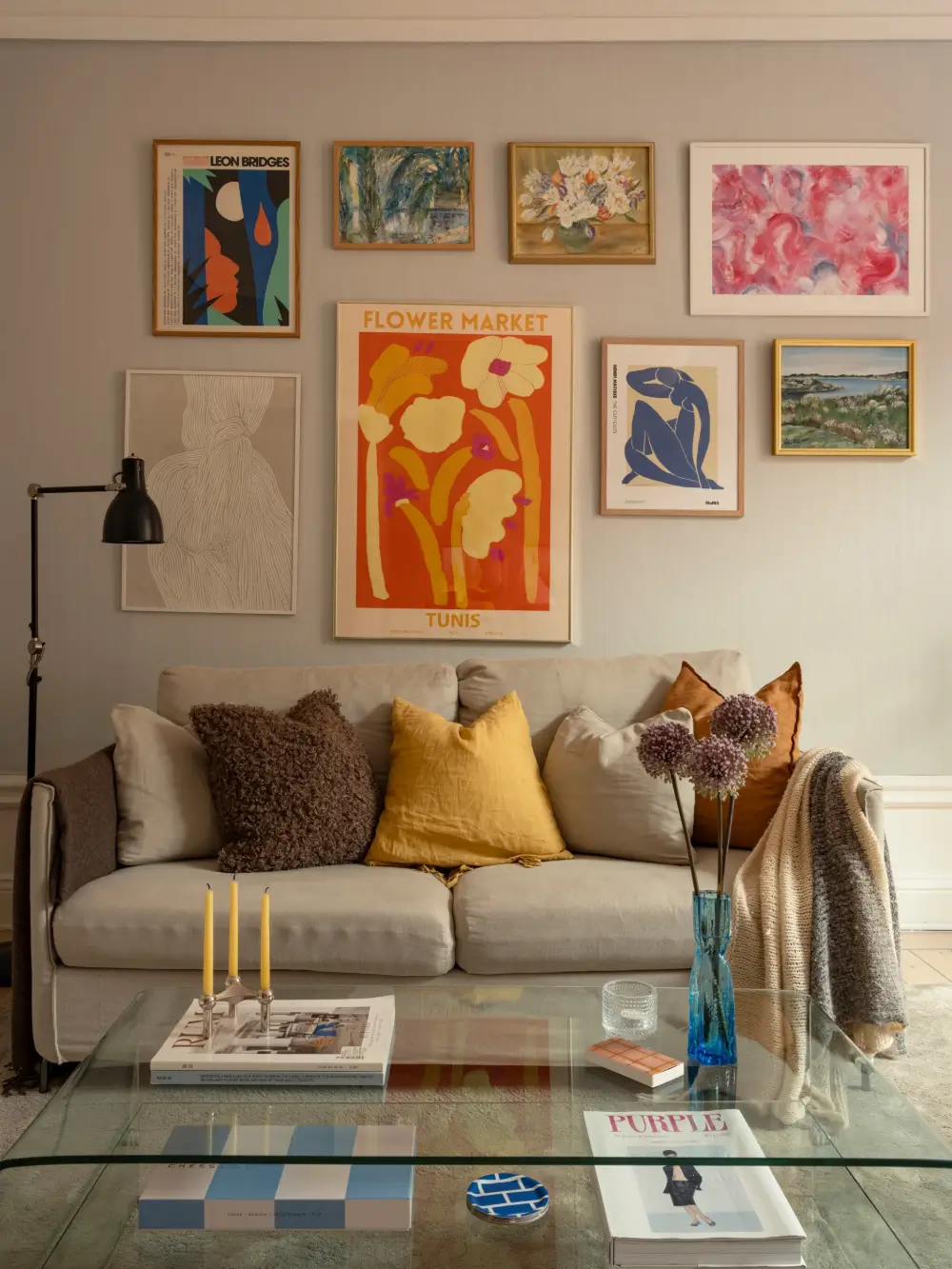 A Stylish Studio Apartment with a Sunny Yellow Kitchen 5 turn-of-the-century-studio-apartment-stockholm-nordroom