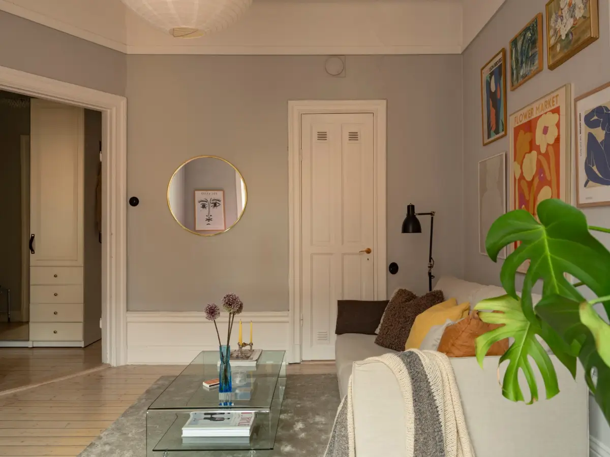 A Stylish Studio Apartment with a Sunny Yellow Kitchen 9 turn-of-the-century-studio-apartment-stockholm-nordroom