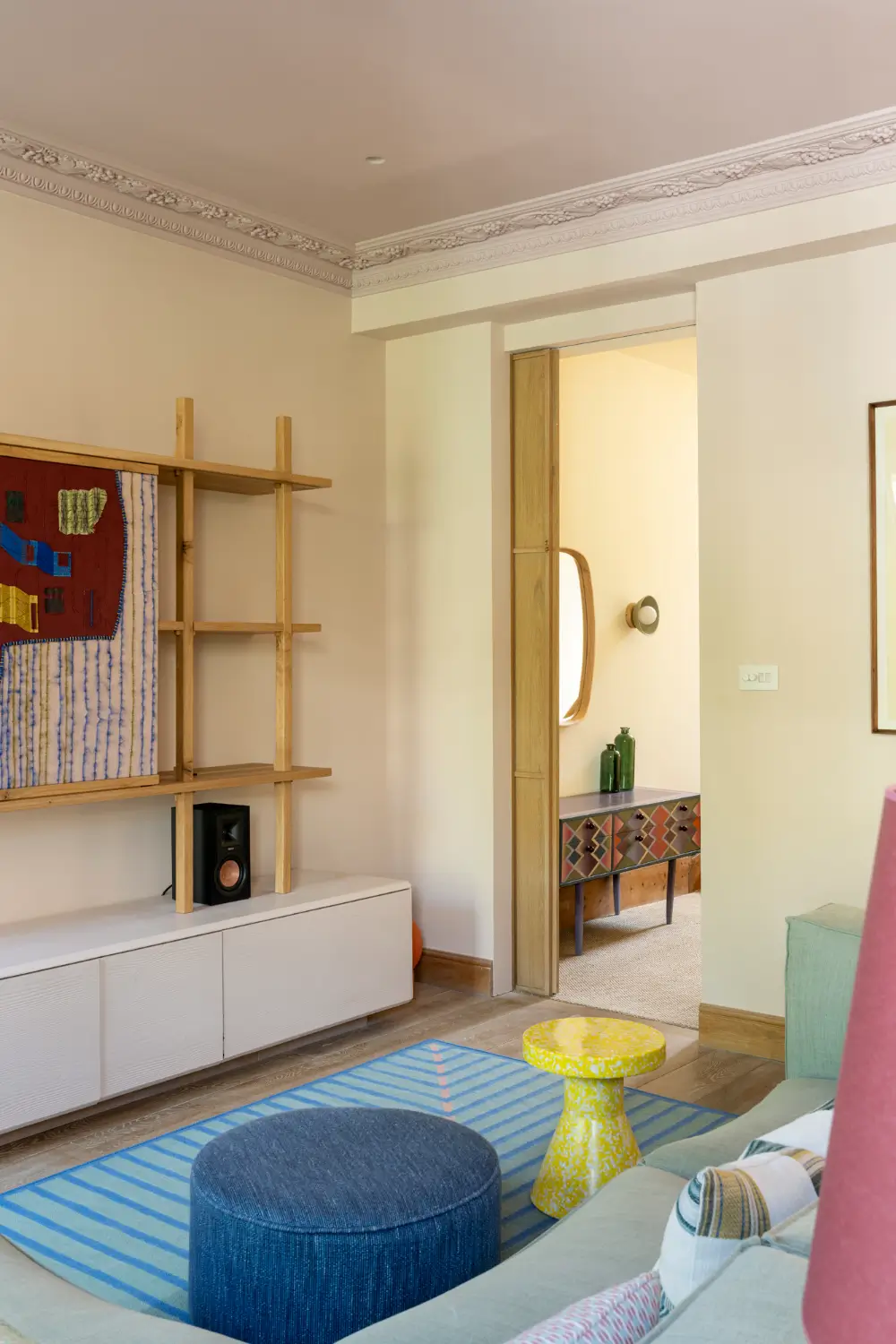 Colorful Mediterranean-Inspired Interiors in a Luxury London Home 4 Mediterranean-influenced-interiors-holland-park-home
