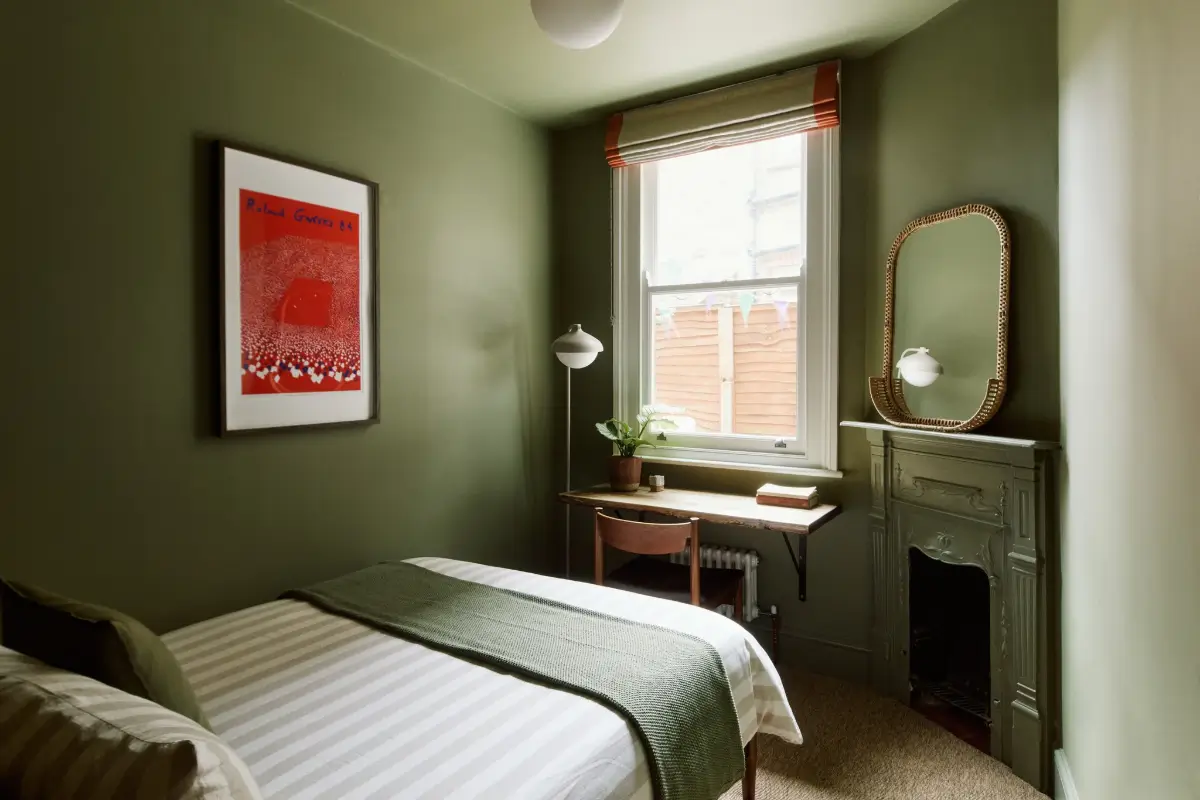 A Grounding Color Palette and Reinstated Period Features in an Edwardian Apartment 28 brown-blue-green-hues-london-apartment