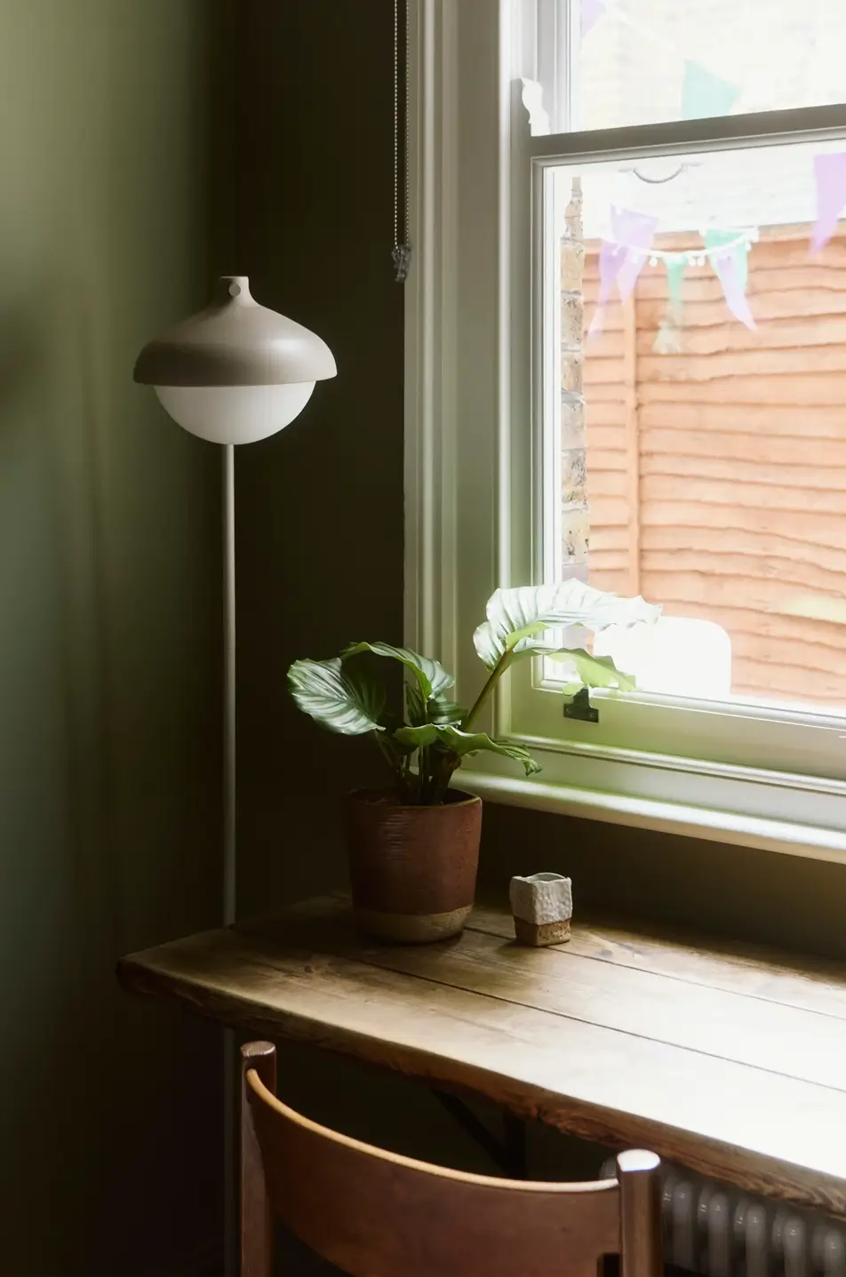 A Grounding Color Palette and Reinstated Period Features in an Edwardian Apartment 30 brown-blue-green-hues-london-apartment