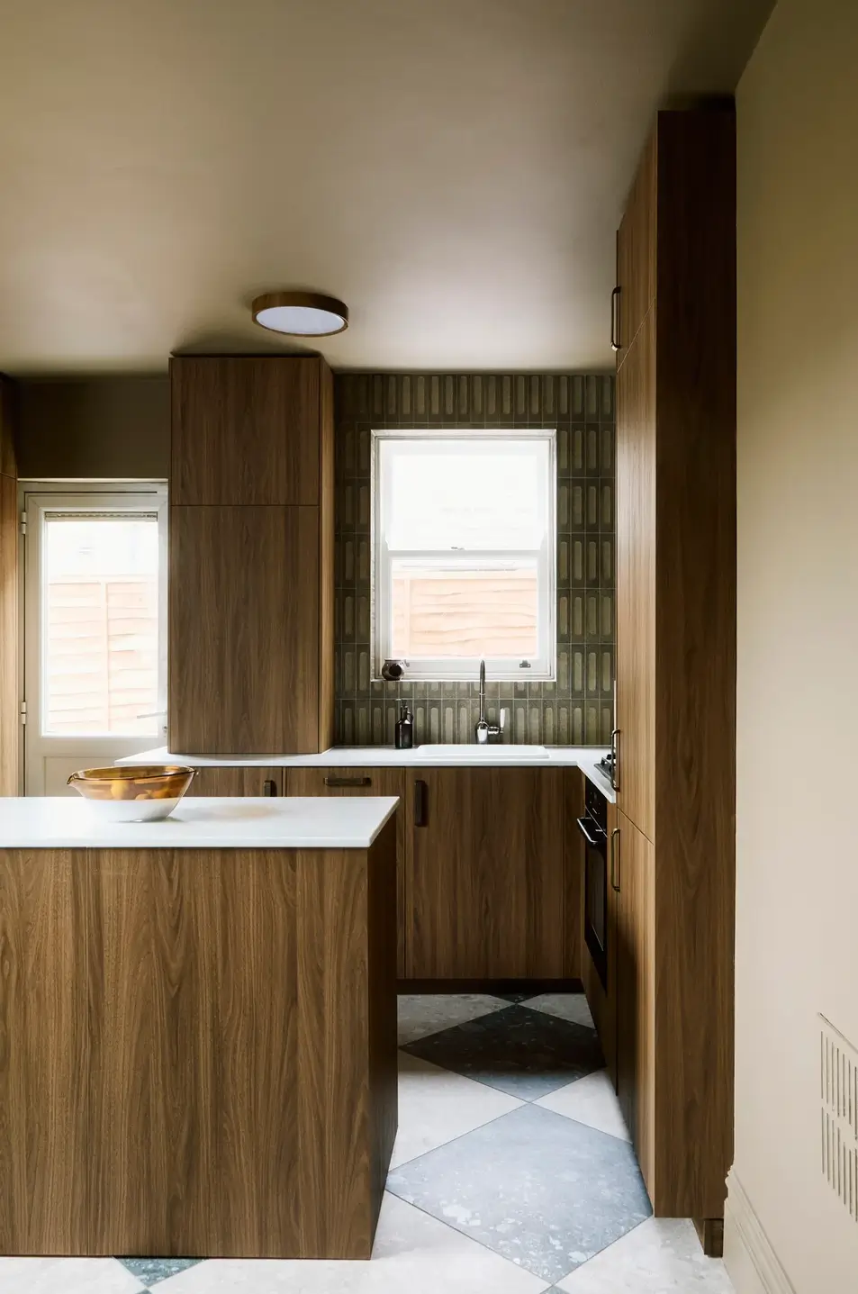 A Grounding Color Palette and Reinstated Period Features in an Edwardian Apartment 11 brown-blue-green-hues-london-apartment