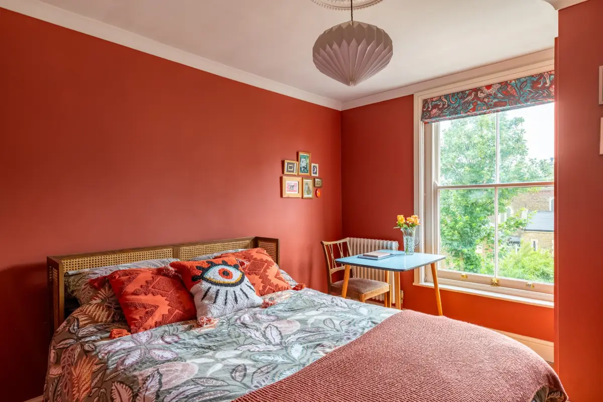 Period Character and Colorful Rooms in a Restored Georgian House 20 colorful-georgian-house-england