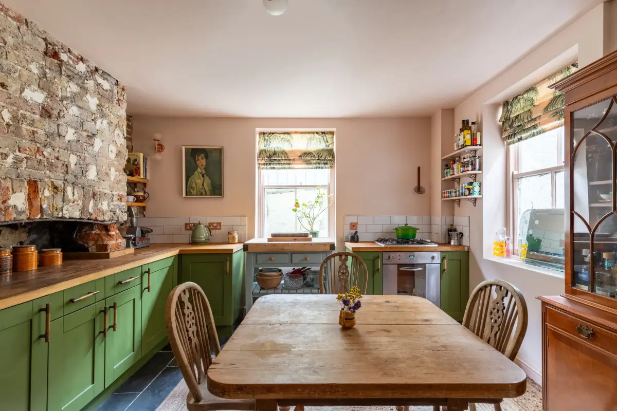 Period Character and Colorful Rooms in a Restored Georgian House 5 colorful-georgian-house-england