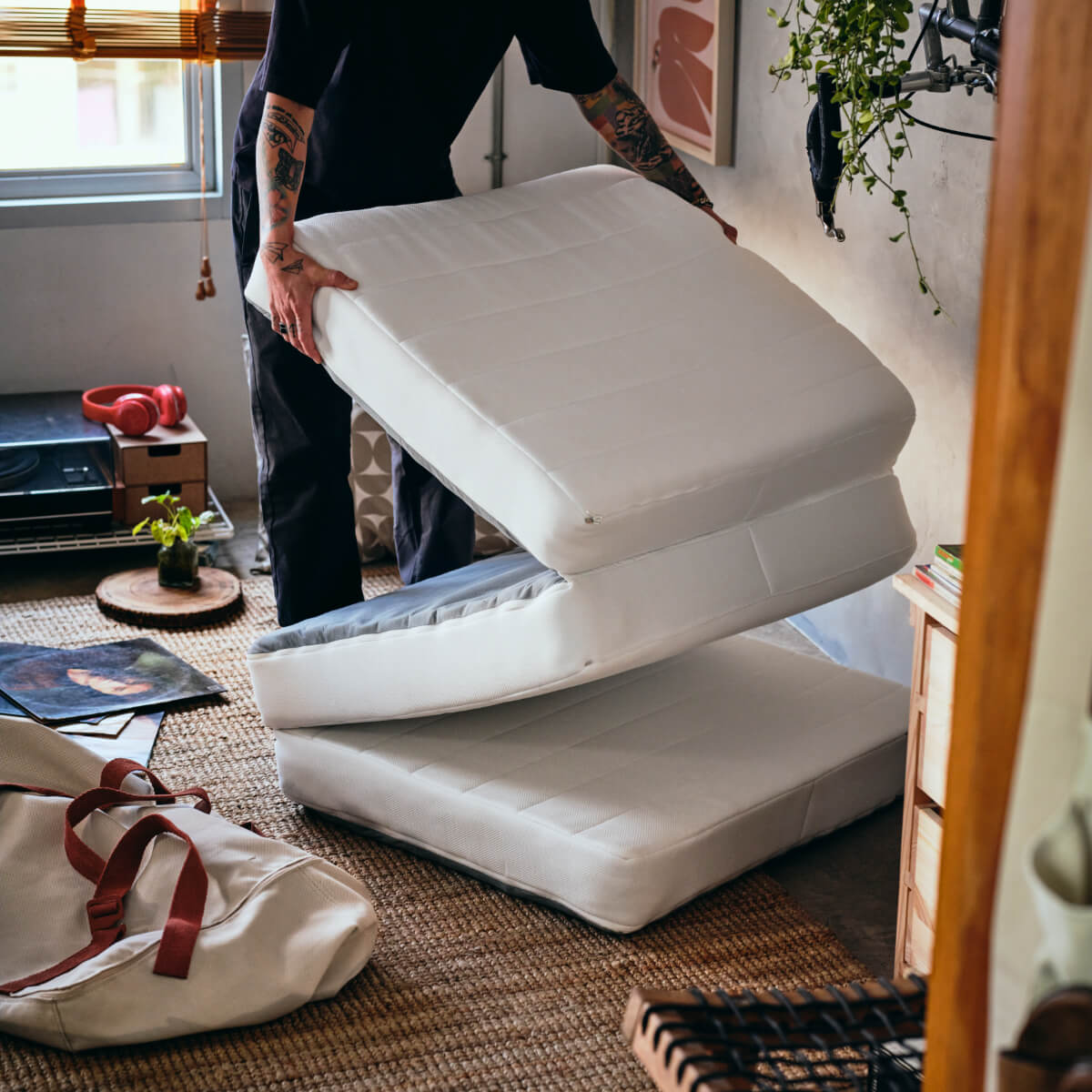 IKEA KOMPISHÄNG: Affordable, Multifunctional, and Moveable Furniture 6 foldable-bed-chair-IKEA-KOMPISHANG-collection-nordroom