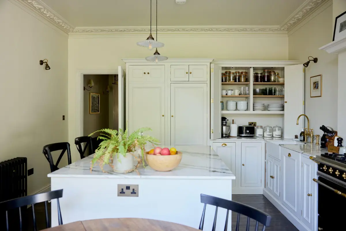 A Serene Palette and Preserved Elements in a Victorian Family Home 8 four-bedroom-late-victorian-house-south-east-london-nordroom