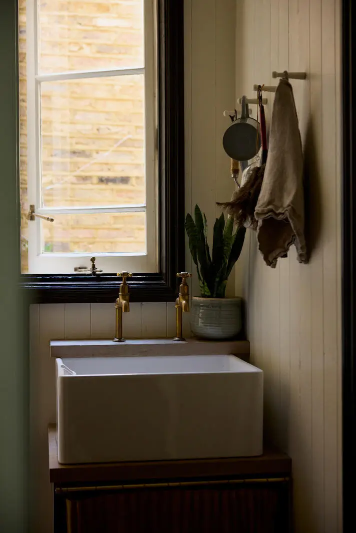 A Serene Palette and Preserved Elements in a Victorian Family Home 20 four-bedroom-late-victorian-house-south-east-london-nordroom