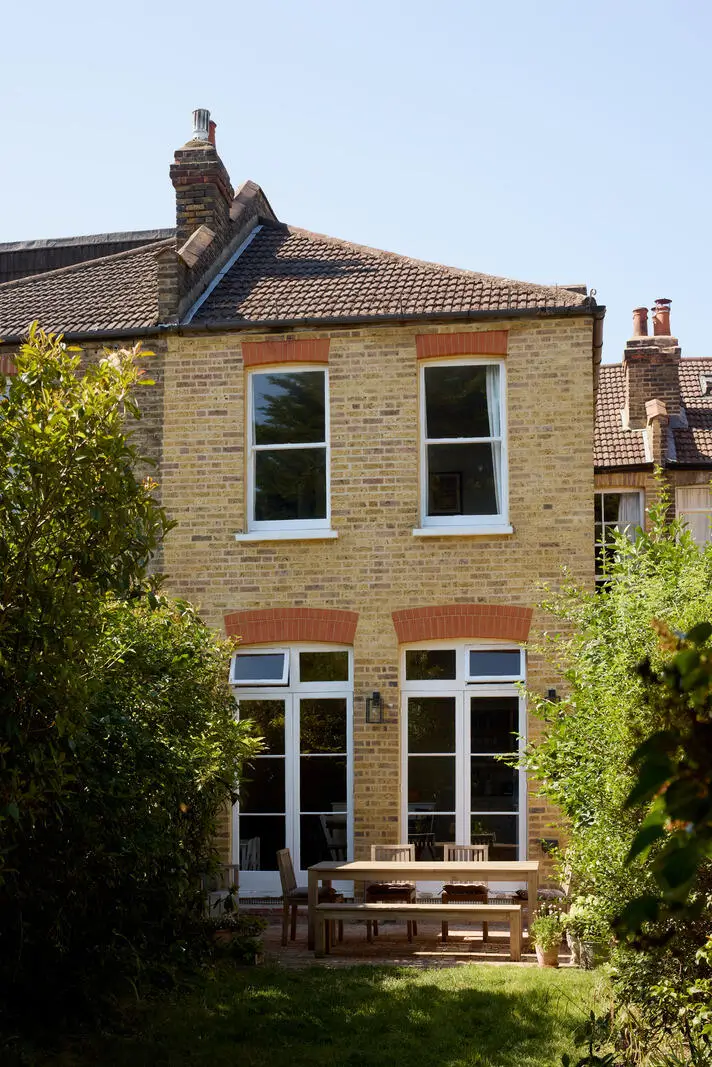 A Serene Palette and Preserved Elements in a Victorian Family Home 17 four-bedroom-late-victorian-house-south-east-london-nordroom