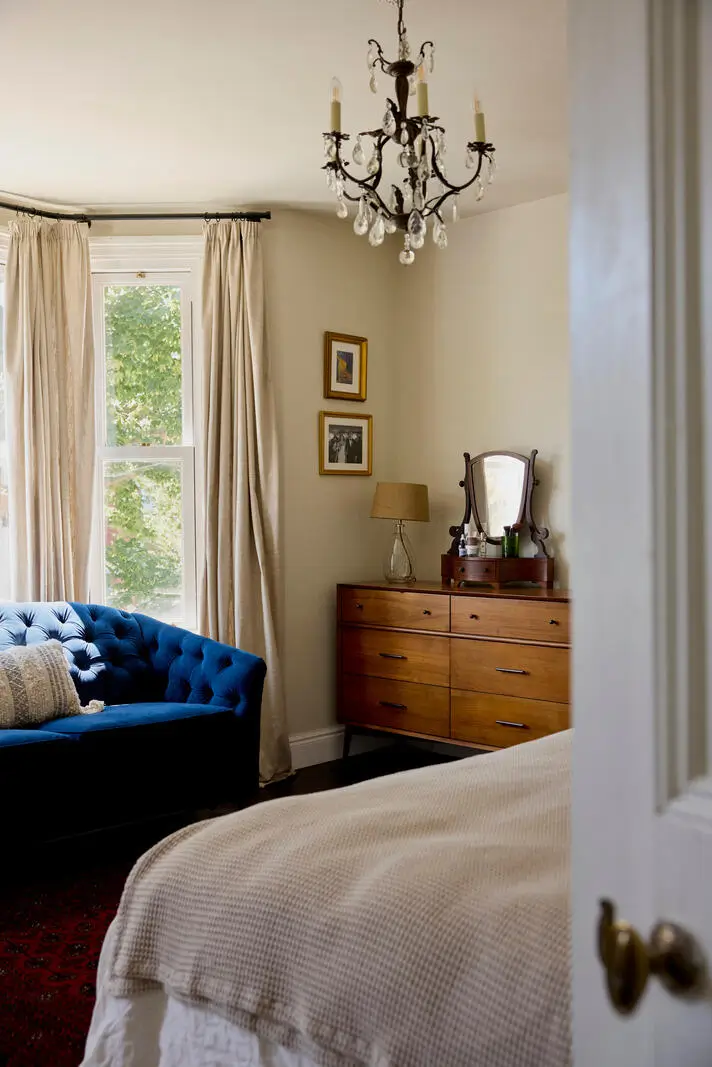 A Serene Palette and Preserved Elements in a Victorian Family Home 23 four-bedroom-late-victorian-house-south-east-london-nordroom