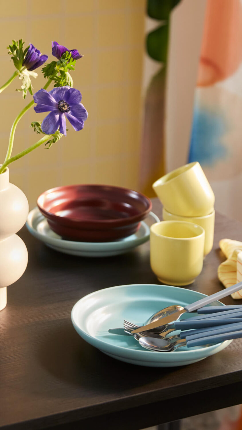IKEA SPJUTLILJA: Colorful Dinnerware That Adds Personality to Your Dining Table 4 “When it came to designing a tableware set for everyone who is young at heart, my inspiration came from the ceramics I collected when I decorated my first home. I lived small, loved color, and was always looking for affordable, personal products that turn simple meals into something more.
I love mixing expressions when I set the table, the more color, the better! With the SPJUTLILJA series, I wanted to create a playful series that I would like to own. I hope you will like it too,” says designer Juliette Szott.