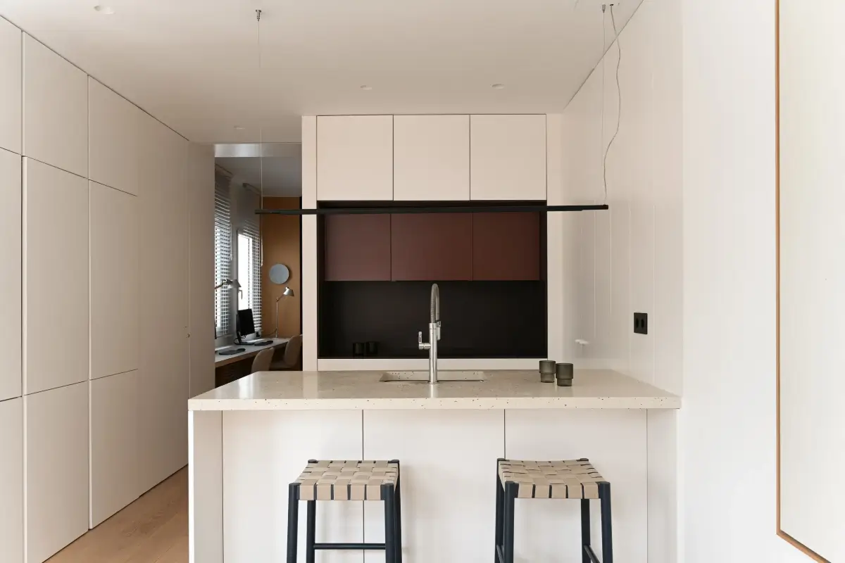 A Multifunctional Hall and Smart Storage in a Modern Madrid Apartment 11 modern-renovated-apartment-1940s-building-madrid-nordroom