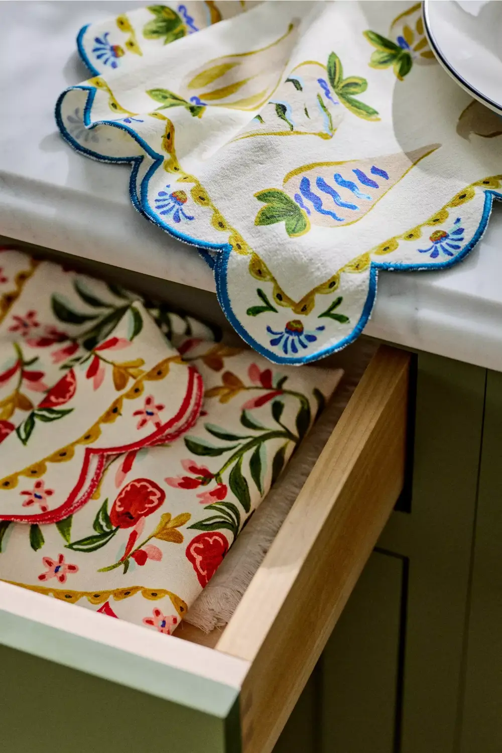 Anthropologie Teams Up with Molly Yeh for a Joyful New Kitchen Collection 14 nordroom-Molly-Yeh-anthropoligie-collection-napkins