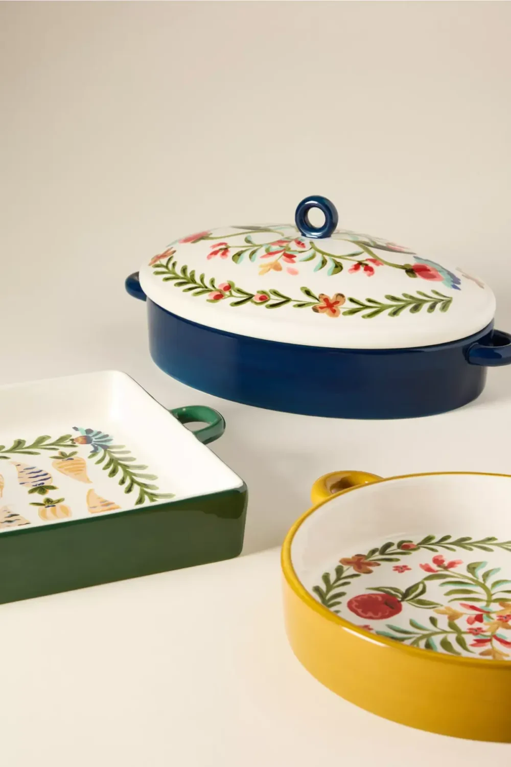 Anthropologie Teams Up with Molly Yeh for a Joyful New Kitchen Collection 15 nordroom-Molly-Yeh-anthropoligie-collection-stoneware