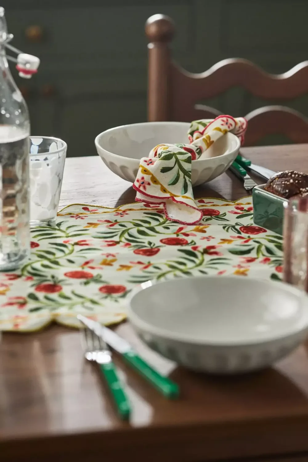 Anthropologie Teams Up with Molly Yeh for a Joyful New Kitchen Collection 11 nordroom-Molly-Yeh-anthropoligie-collection-table-runner