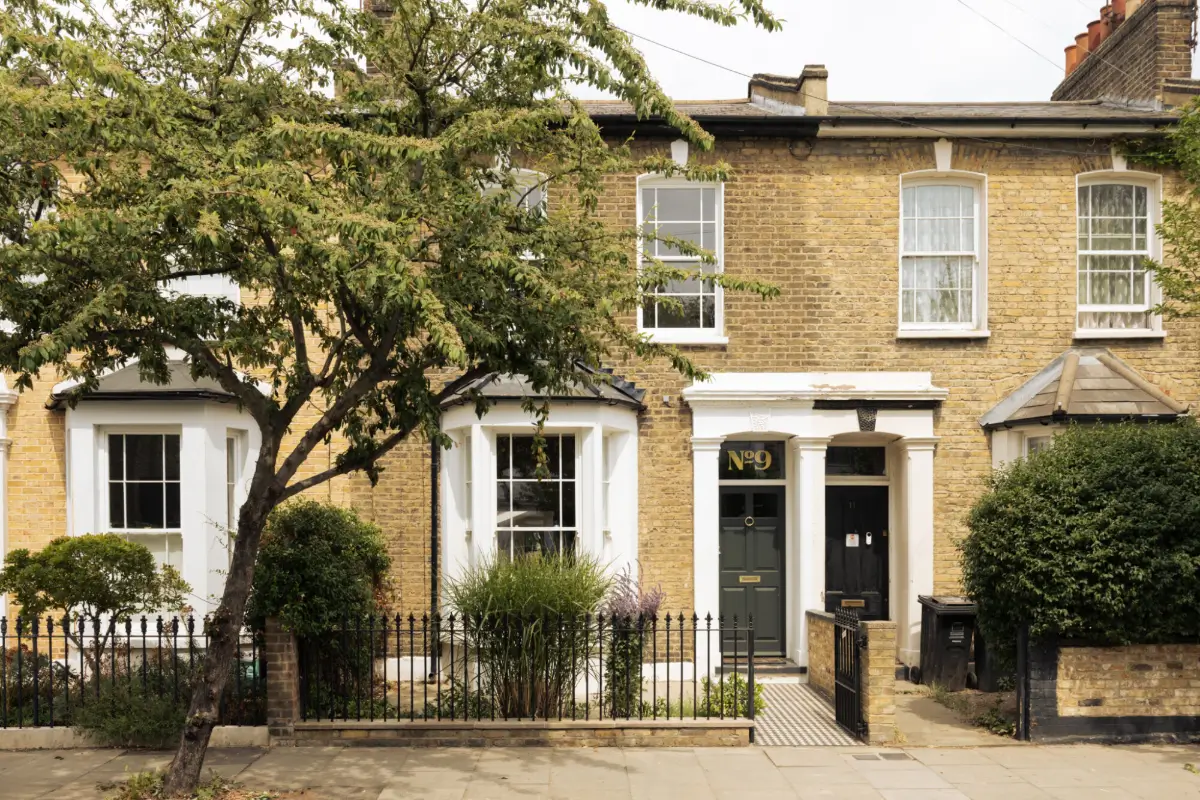 An Extended Victorian Family Home with a Blue deVOL Kitchen 50 renovated-extended-1860s-victorian-house-london-fields