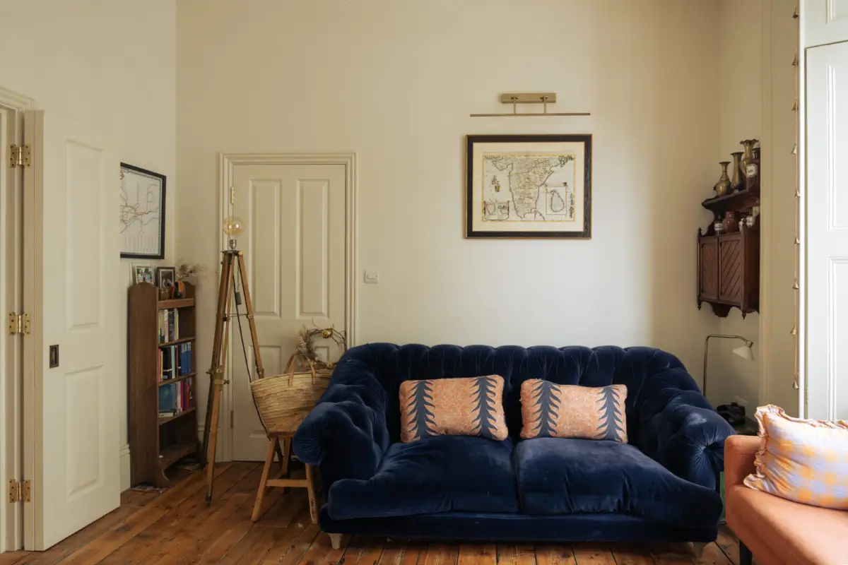 An Extended Victorian Family Home with a Blue deVOL Kitchen 28 renovated-extended-1860s-victorian-house-london-fields