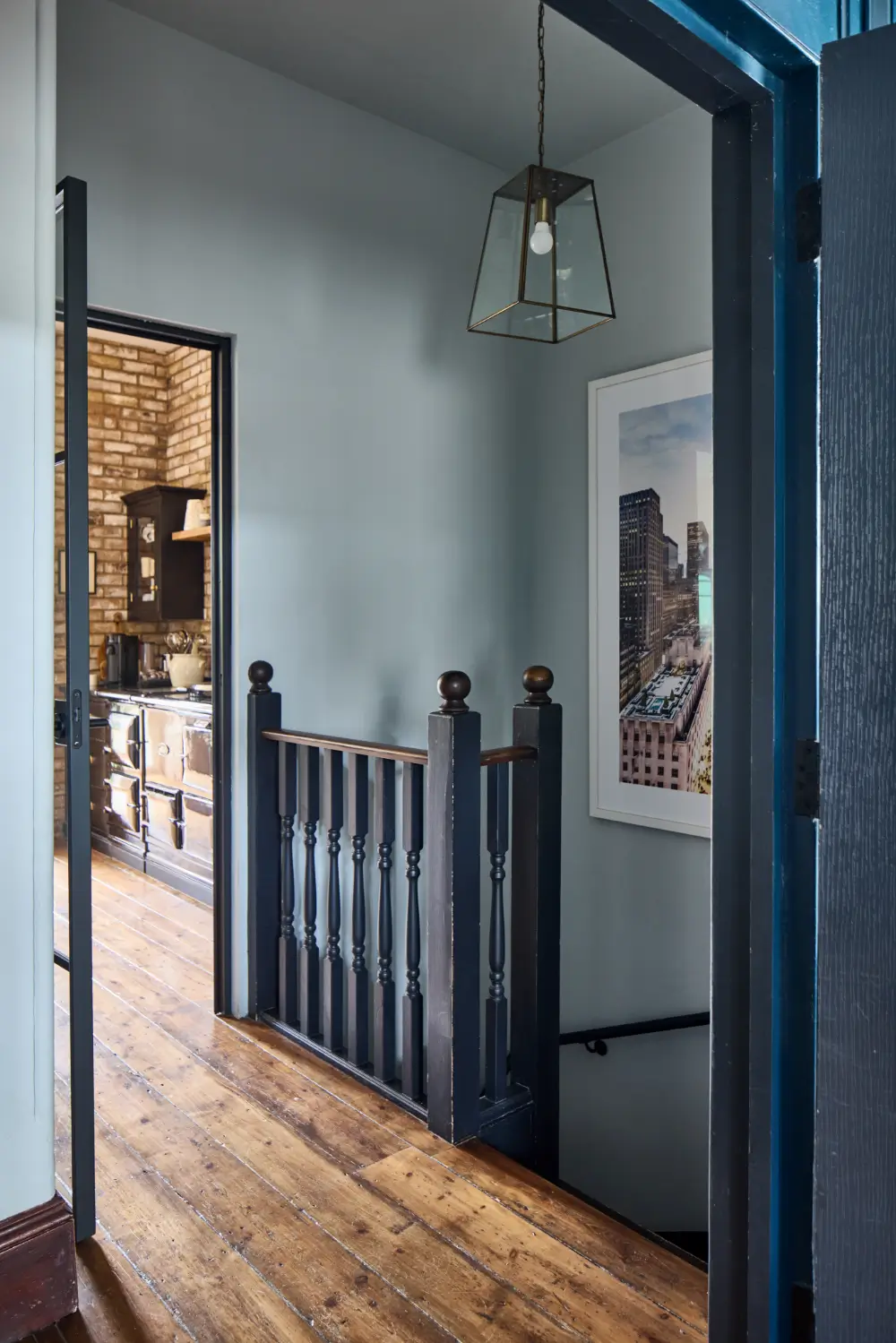 A Grand, Renovated Victorian Family Home on the River Thames in London 17 rich-color-palette-victorian-house-river-thames-london