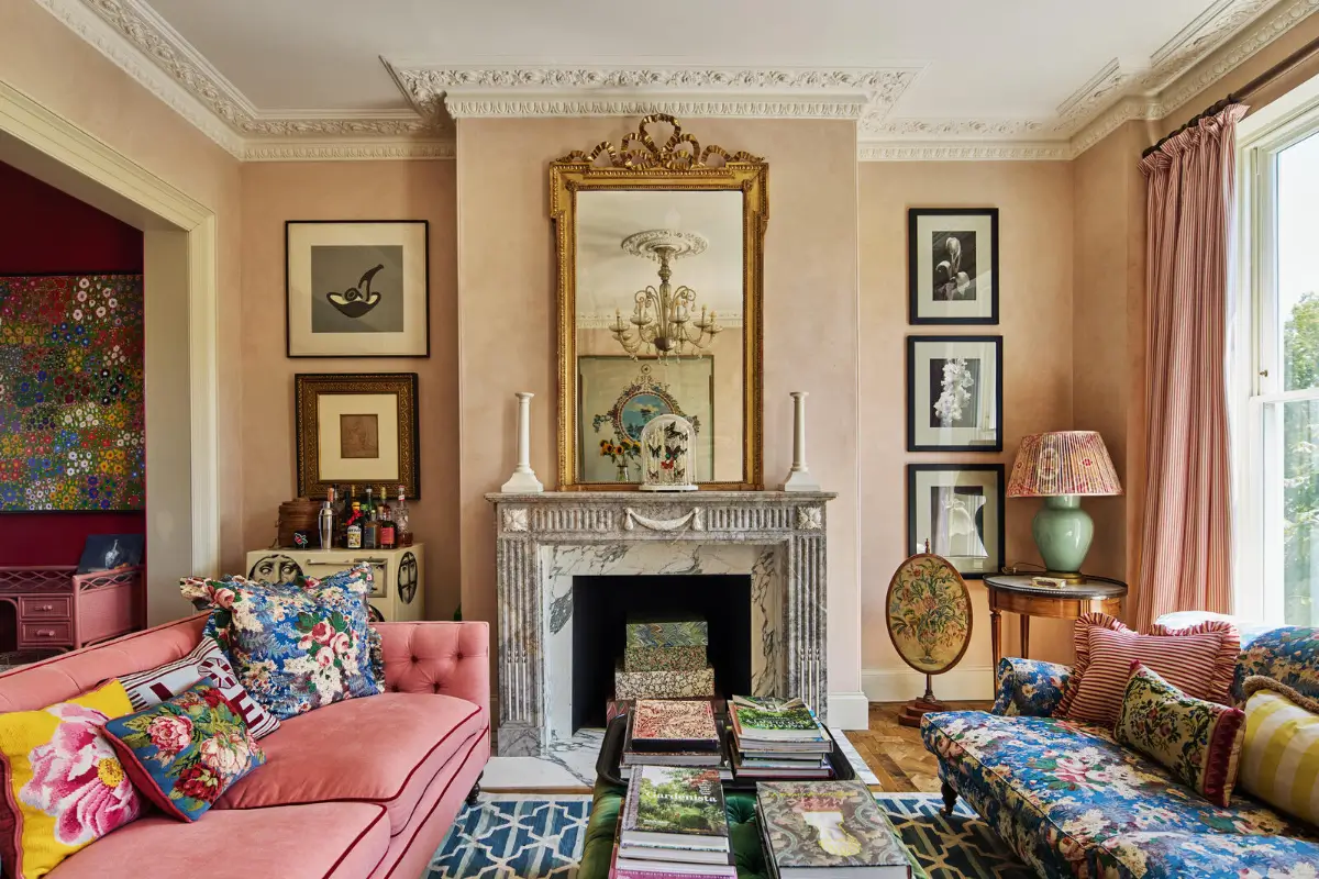 Inside Skye McAlpine's London Townhouse with a Yellow Monet-Inspired Kitchen 3 skye-mcalpine-victorian-london-townhouse-nordroom