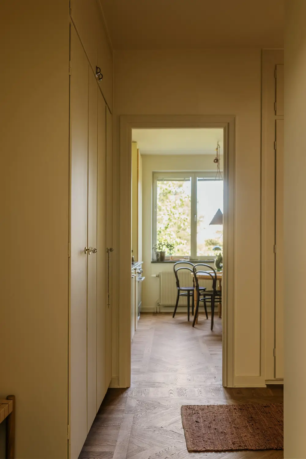 A Cohesive Soft Yellow and Beige Color Palette in a 1940s Apartment 20 soft-color-palette-1940s-apartment-stockholm-nordroom