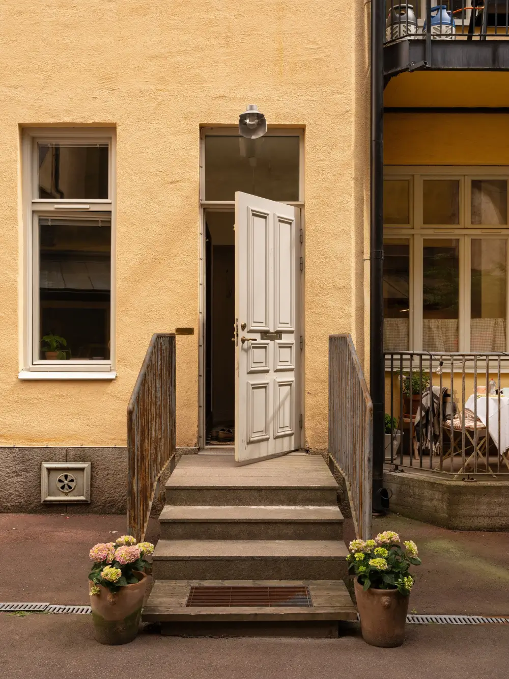 A Soft Yellow Kitchen in a Small Late 19th-Century Stockholm Apartment 40 soft-yellow-kitchen-late-19th-century-apartment-stockholm-nordroom