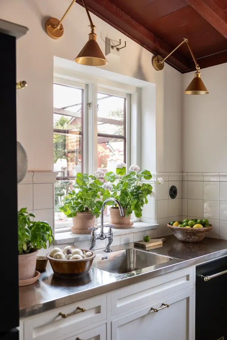 classic-interiors-carefully-restored-inner-city-home-gotland-nordroom