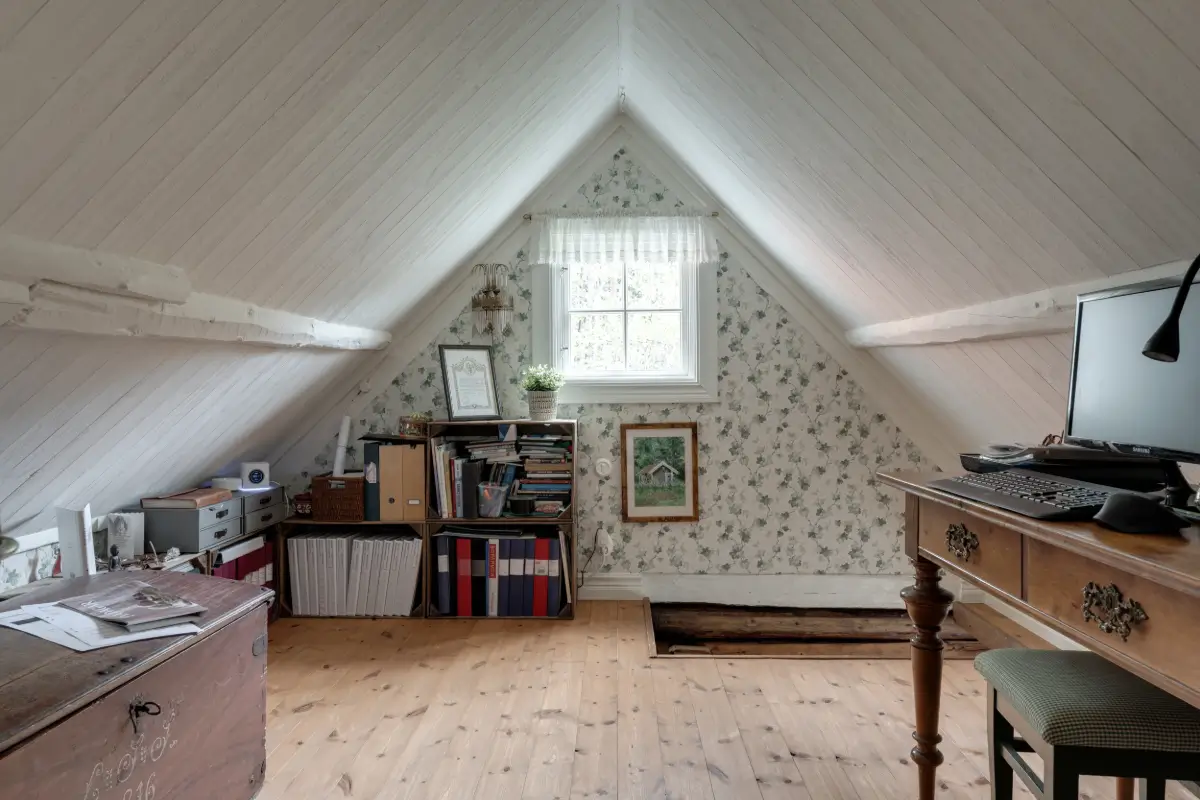 Rustic Interiors in a Well-Preserved Early 19th-Century Swedish Cottage 19 rustic-interiors-swedish-country-house-nordroom