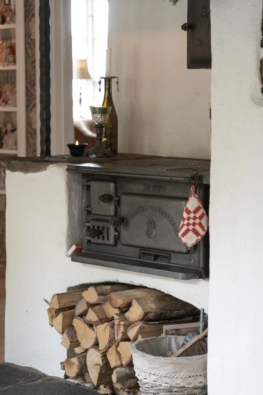 Rustic Interiors in a Well-Preserved Early 19th-Century Swedish Cottage 8 rustic-interiors-swedish-country-house-nordroom