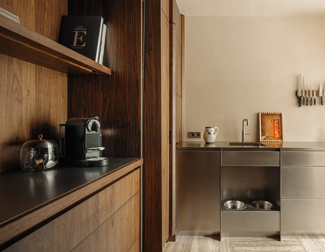 Curved Forms and Custom Joinery in a Chic Amsterdam Townhouse 10 architect-designed-early-20th-century-family-townhouse-amsterdam