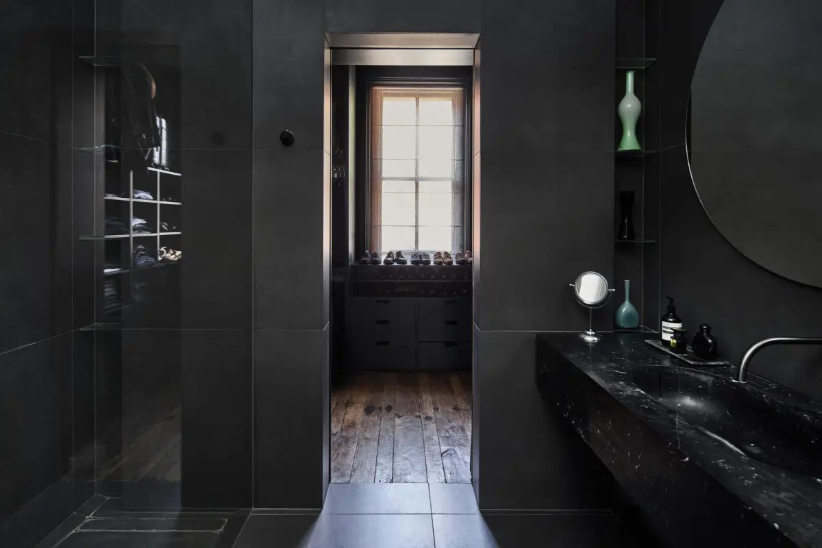 A Refined Riverside Apartment with Reclaimed Elements in Chelsea’s Historic “Writer’s Block” 21 elegant-renovated-interiors-19th-century-apartment-chelsea-london-nordroom