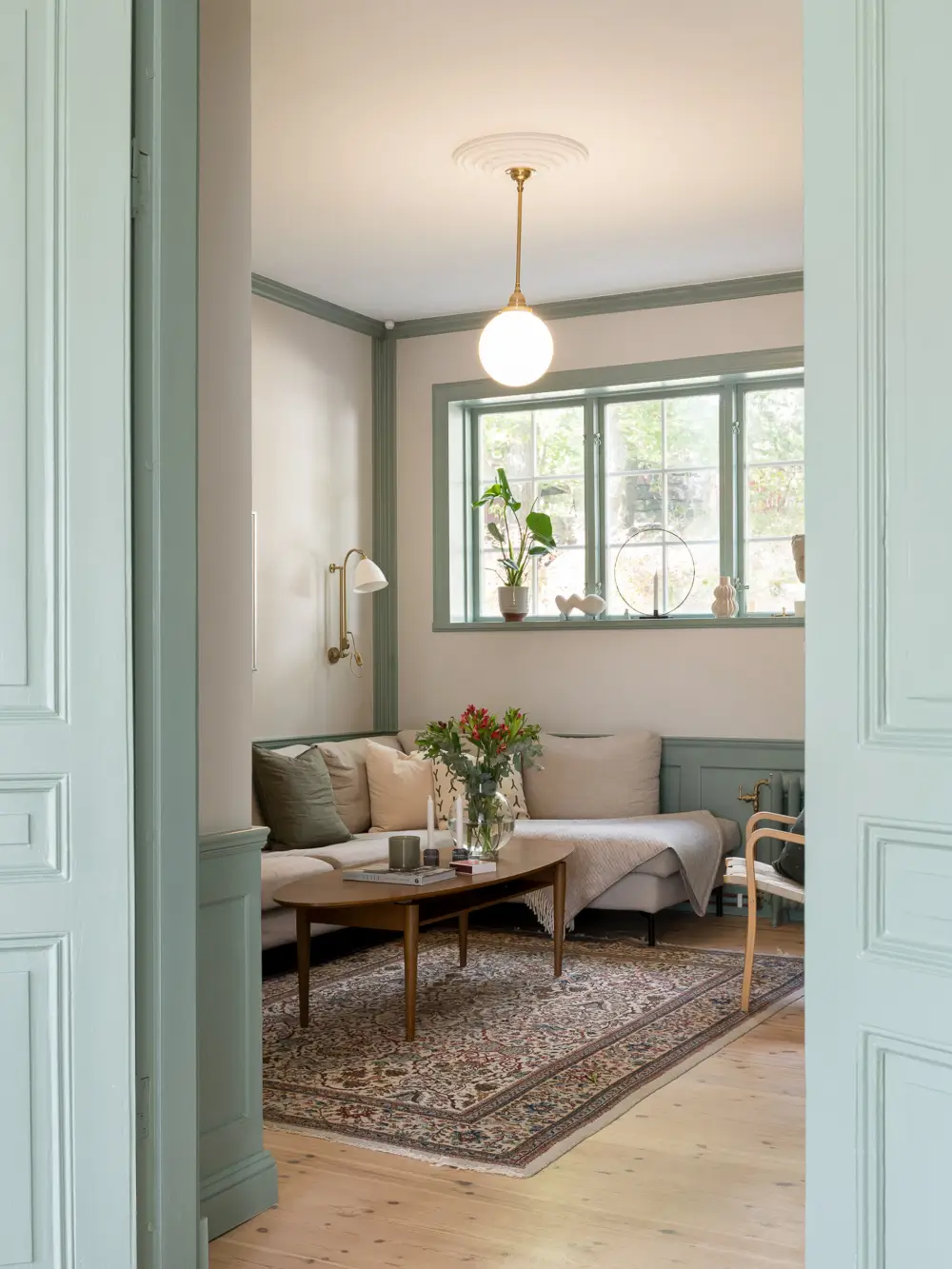 A Grand Apartment with a Green Kitchen in a Turn-of-the-Century Villa 15 green-kitchen-1910-villa-stockholm