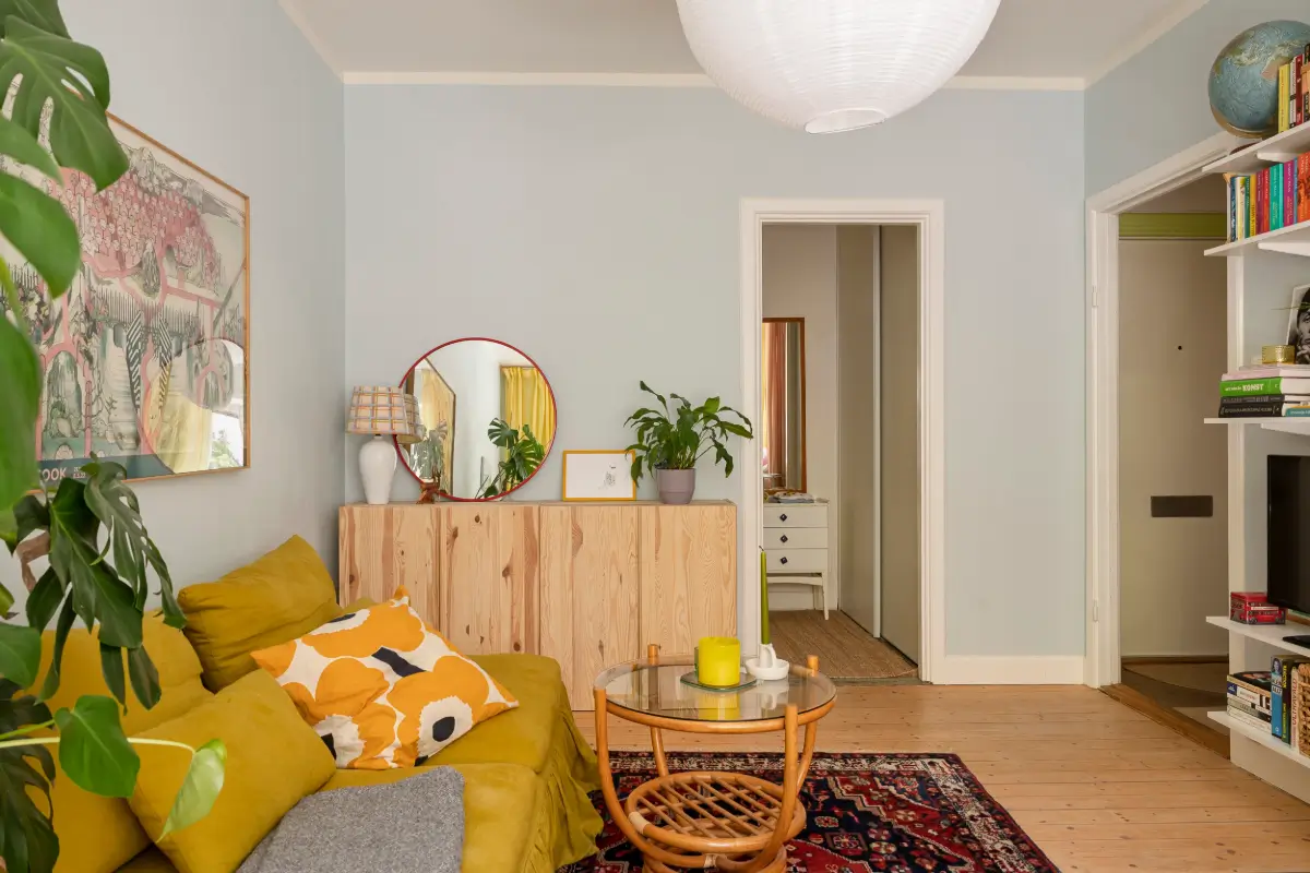 Yellow Color Accents in a 1940s Stockholm Studio Apartment 11 harmonious-color-palette-1940s-stockholm-studio-apartment-nordroom