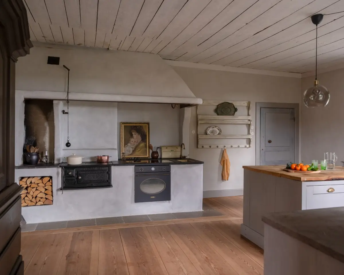 Historic Character in a Unique 18th-Century Swedish Country House 16 historic-character-18th-century-country-house-sweden-nordroom