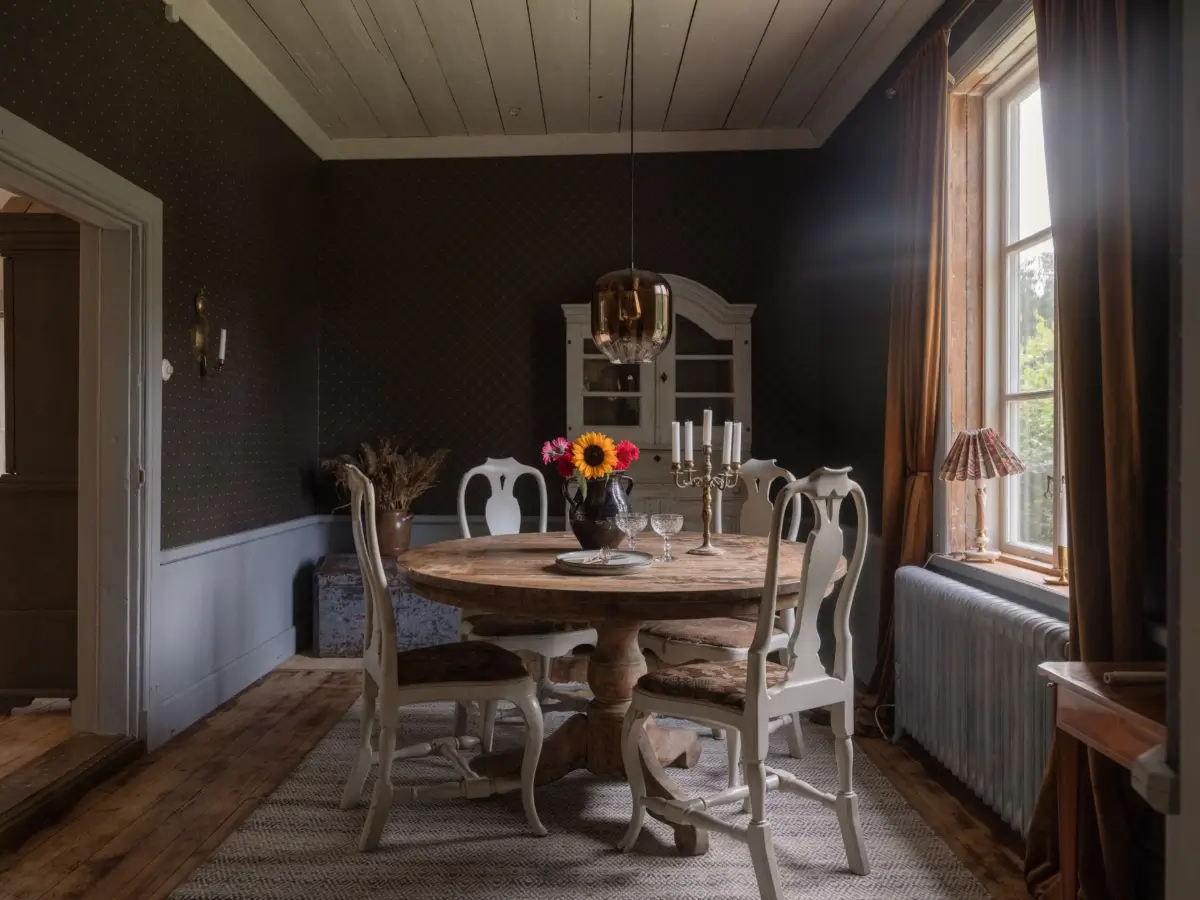 Historic Character in a Unique 18th-Century Swedish Country House 22 historic-character-18th-century-country-house-sweden-nordroom