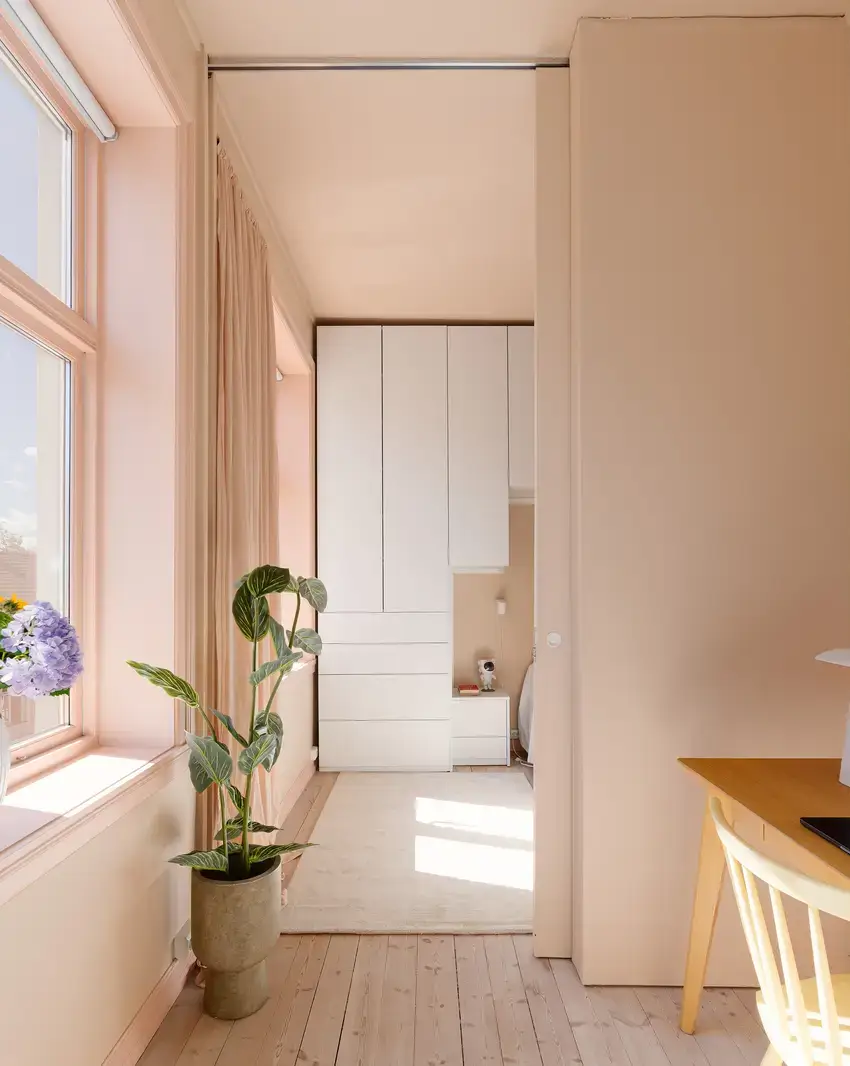 A Colorful Late 19th-Century Duplex Apartment in Oslo 7 light-colorful-duplex-apartment-oslo