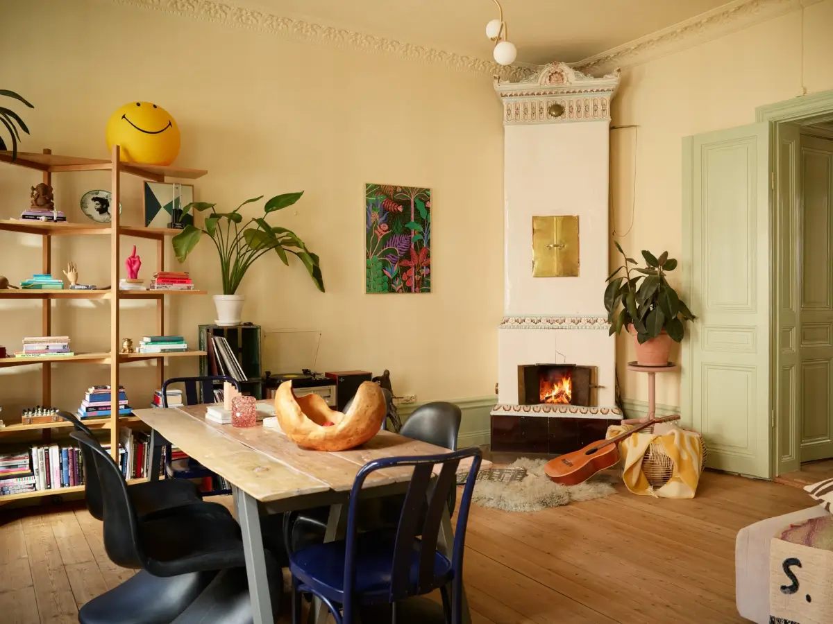 Before & After: A Colorful, Modern Update for a Late 19th-Century Apartment 11 pink-kitchen-painted-green-joinery-late-19th-century-stockholm-apartment-nordroom