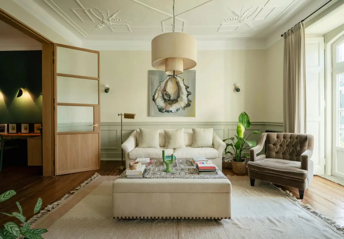 A Renovated Lisbon Apartment near Gulbenkian Gardens 1 preserved-details-renovated-historic-apartment-lisbon-nordroom
