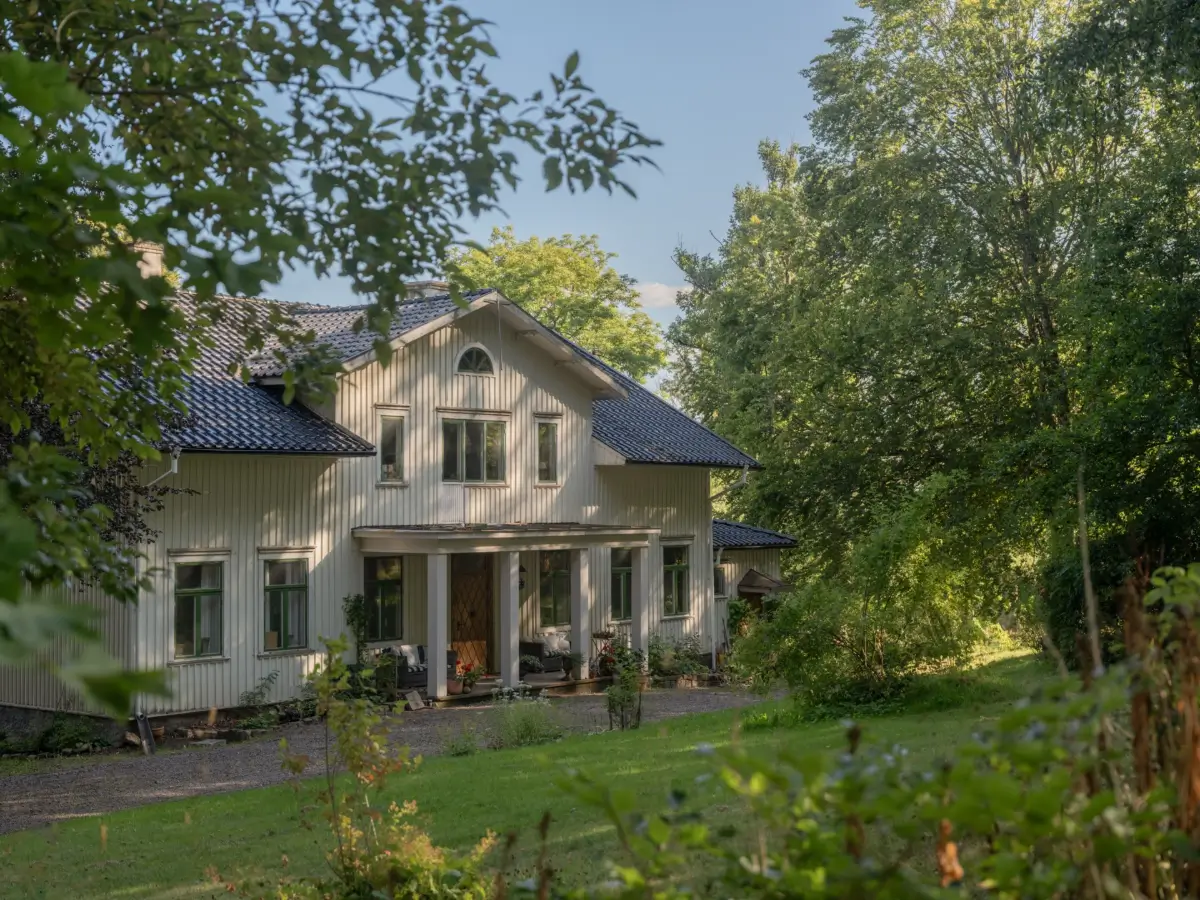 A Well-Preserved 1840s Manor House in South Sweden with Grand Period Interiors 3 preserved-historic-character-19th-century-manor-house-sweden-nordroom