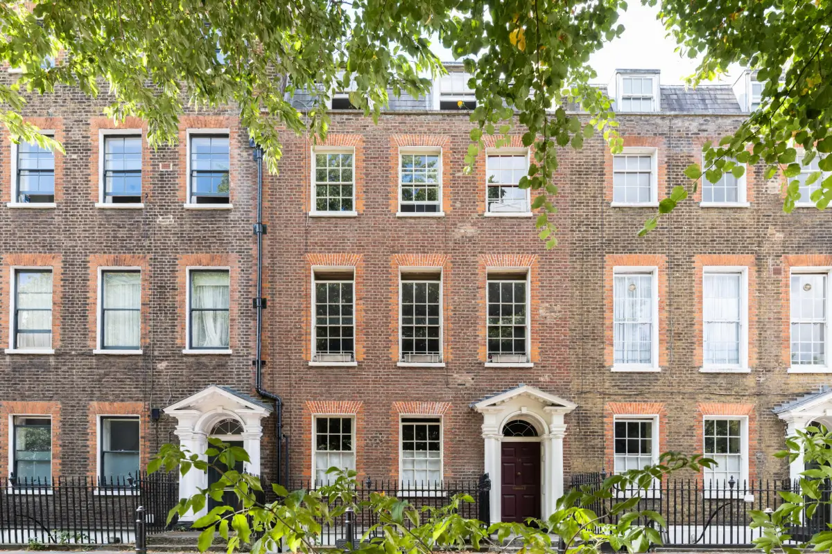 Period Features and Warm Interiors in a Georgian Apartment Overlooking Clapton Common 1 restored-features-small-georgian-apartment-london-nordroom